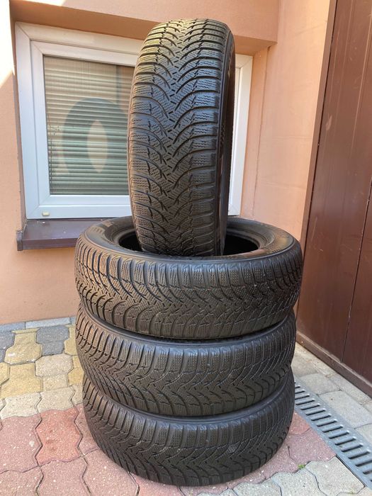 Opony zimowe 215/60R17 Kumho WinterCraft WP51