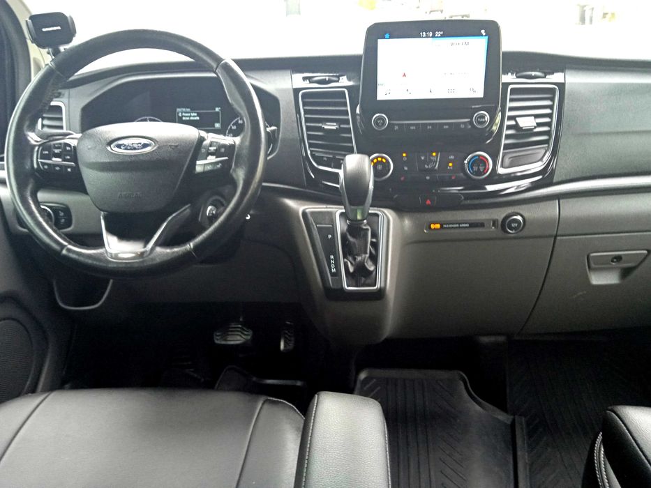 Ford transit custom 5osób automat łóżko Multivankamper tourneo zamiana