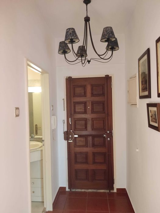 T1 - Monte Abraão - mobilado