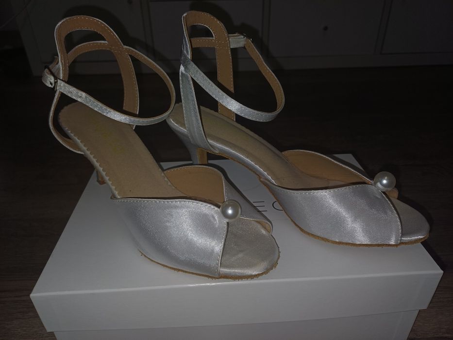Buty taneczne do ślubu