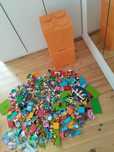 várias caixas de LEGO, LEGO Disney, LEGO Friends, LEGO Duplo
