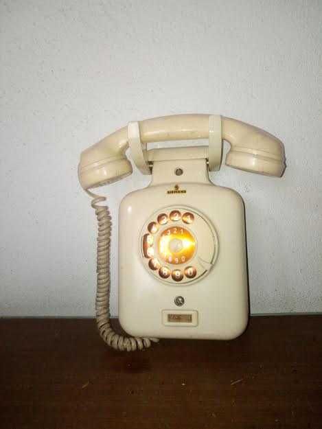 Telefone de parede (antigo) Siemens