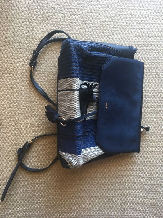 Várias carteiras todas giríssimas e em otimo estado,como NOVAS