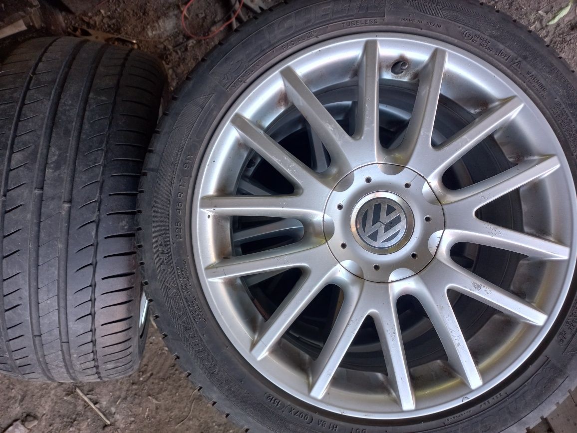 Felgi z oponami vw 225/45 R17 Michelin lato