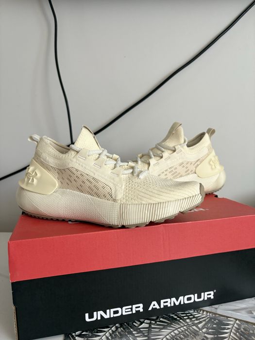 Beżowe Buty Under Armour 37.5 37,5 37 UA phantom 3 SE do biegania nude