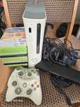 Xbox 360 + 2 pady + Kinect + gry – cały zestaw – 250 zł