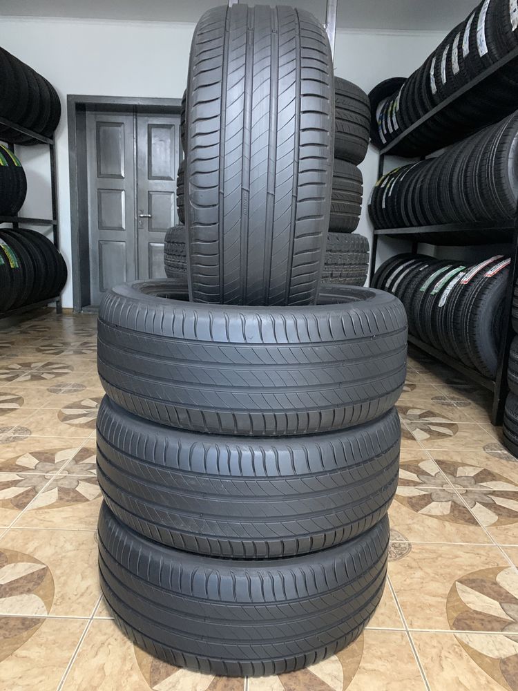 Комплект літніх шин 225/50/18 99W Michelin Primaci 4