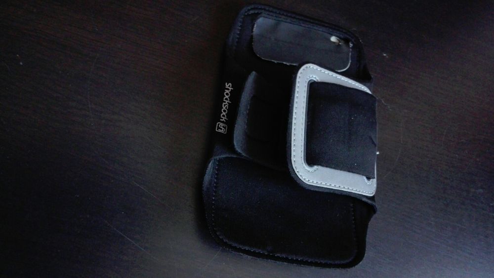 Pokrowiec naramienny na komórkę