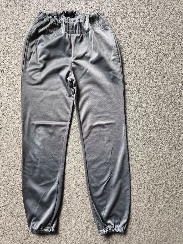 Dres dla chłopca rozmiar 128