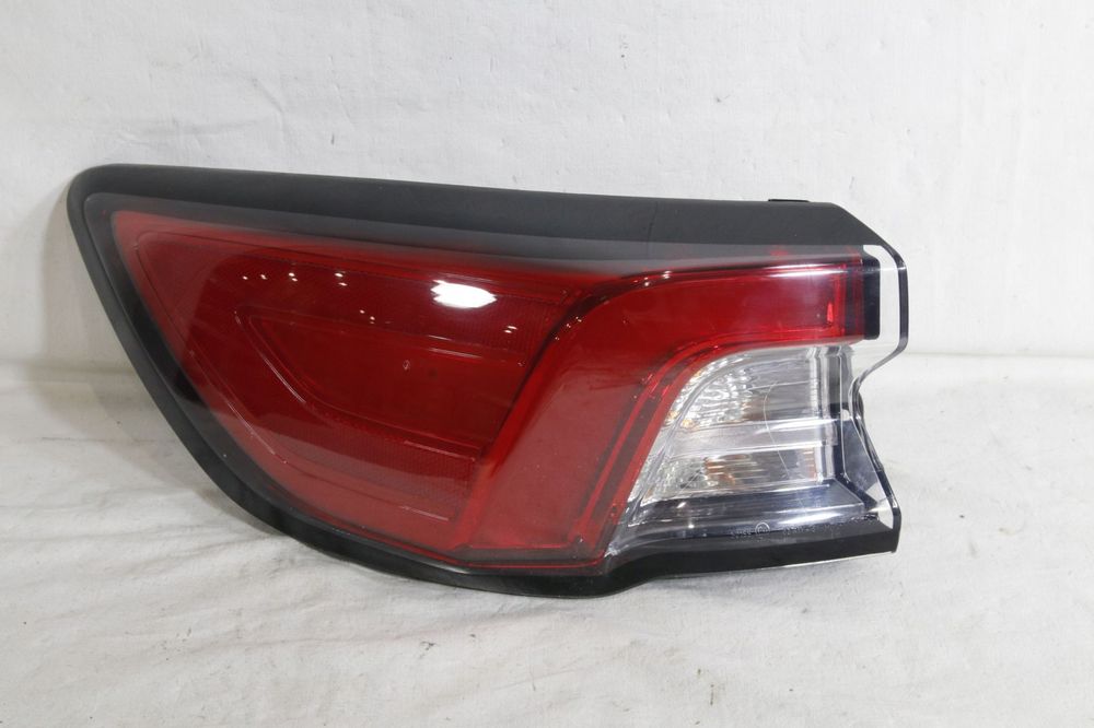 lampa tyl na błotnik led europa oryginał ford kuga iii 3 mk3 2019-2024