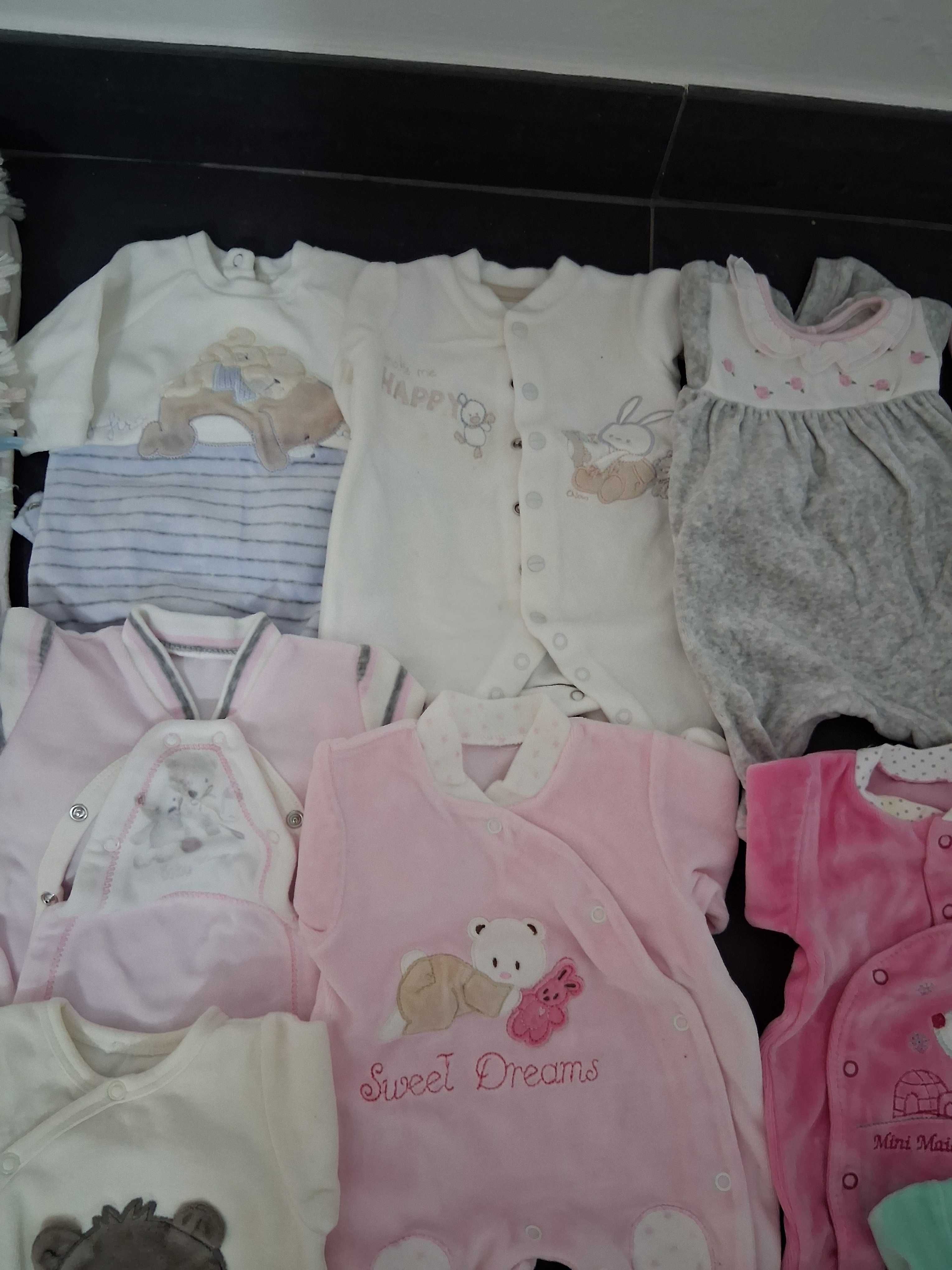 Roupa bebé/menina