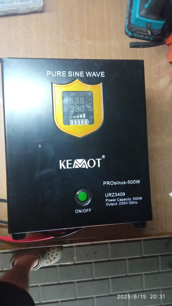 Zasilacz awaryjny  UPS Kemot Prosinus 500 W