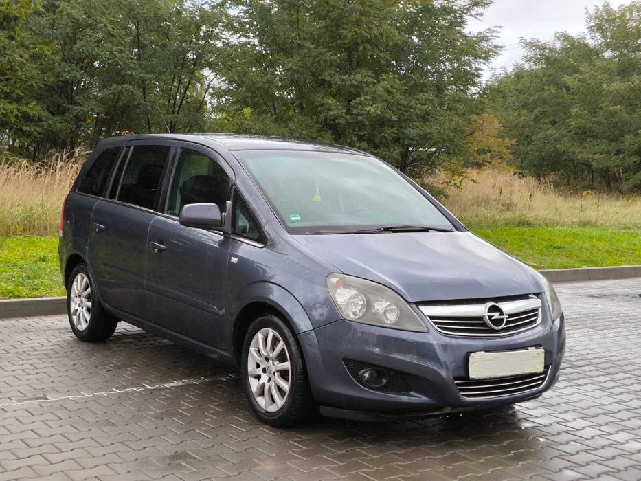 Opel Zafira B| 1.7 CDTi | 125 KM| 2010|7-os| 6-bieg| 1-WŁ|Nowy rozrząd