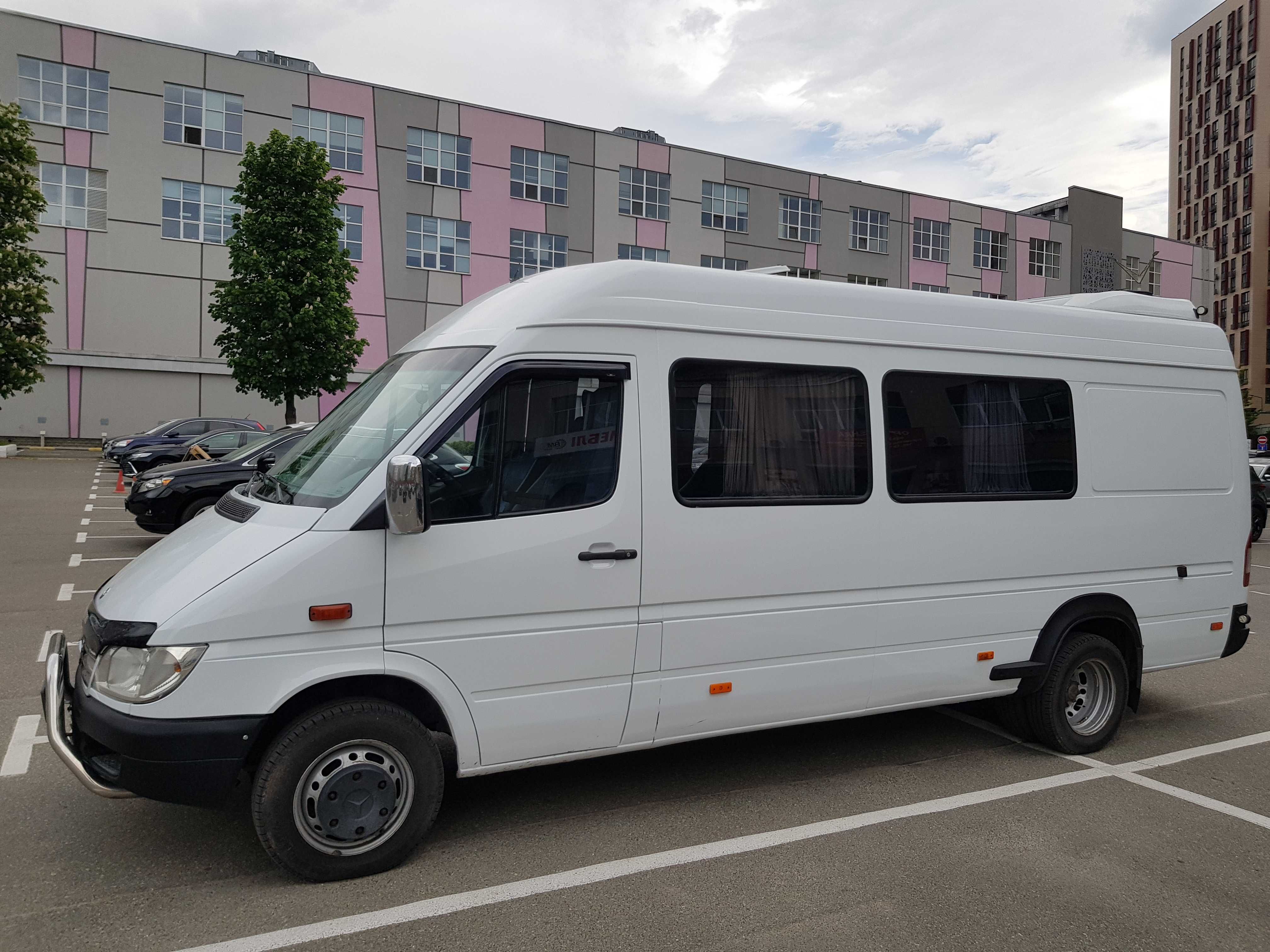 Продам пасажирський Mercedes Sprinter 416 CDI 2.7 л, кат В