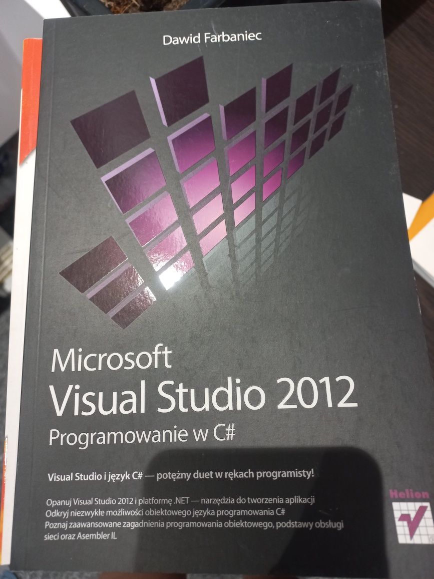 Microsoft Visual Studio 2012
Dawid Farbaniec