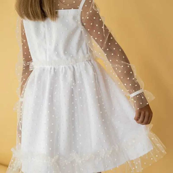 Продам дуже гарну, святкову сукню на дівчинку!