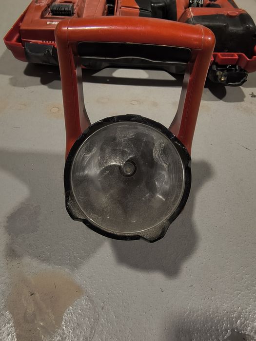 Wiertarka SDS akumulatorowa Hilti TE2-A, 2 aku, wiertła, latarka