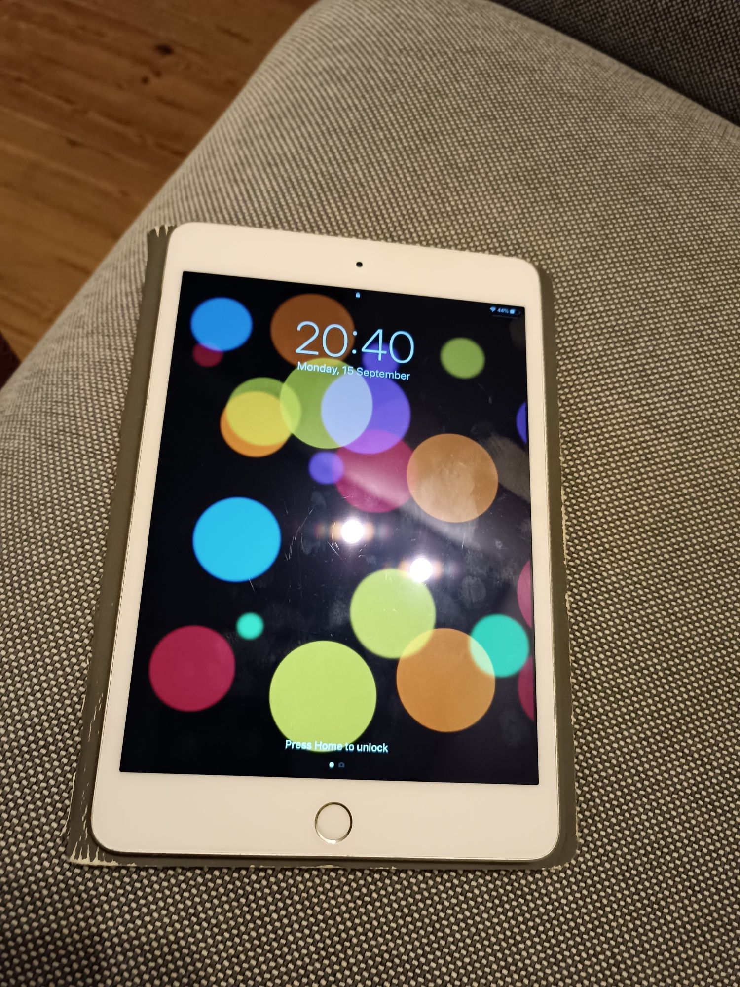 iPad mini 4 model A1538 32GB