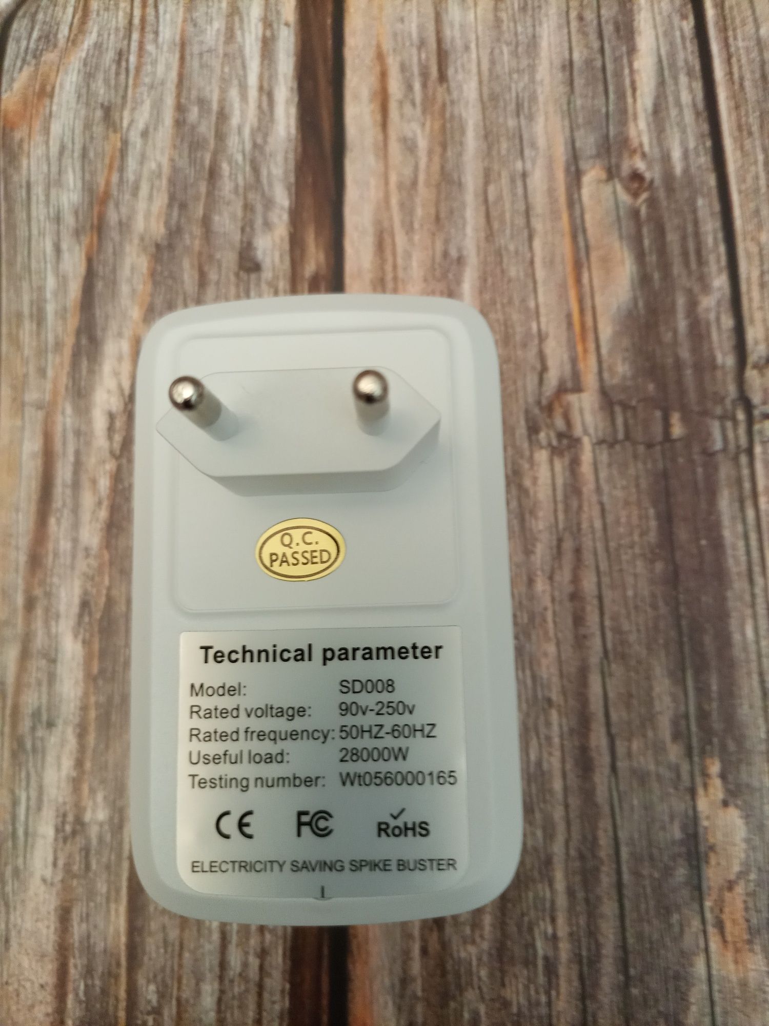 Oszczędzacz energii elektrycznej nowy