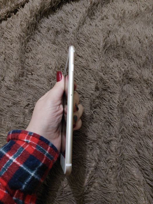 iPhone 6 s не вмикається на запчастини