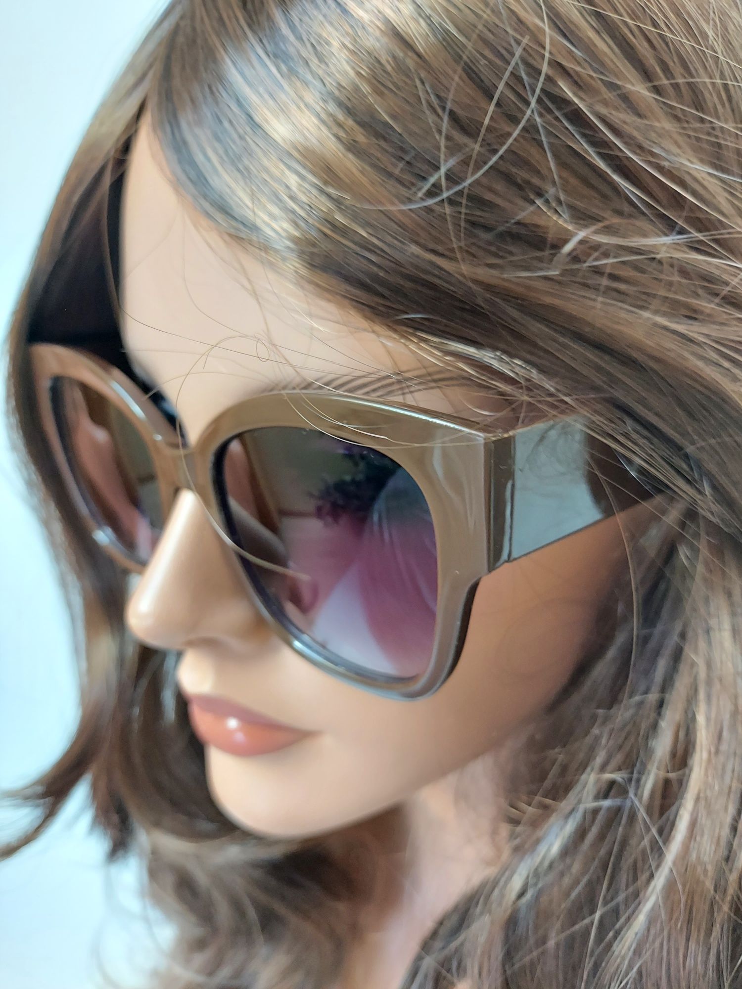 Nowe okulary przeciwsłoneczne brązowe grube oprawki szkła czarne
