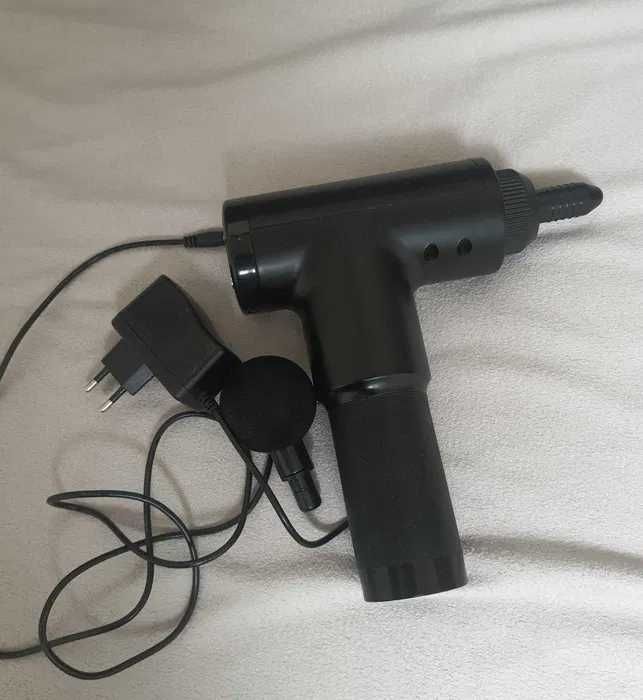 Ударный массажер Fascial Gun