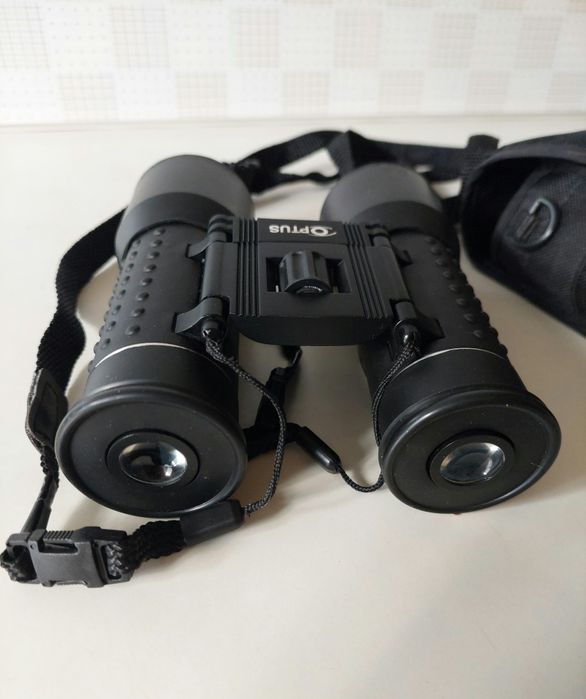 Новый бинокль 10×40.