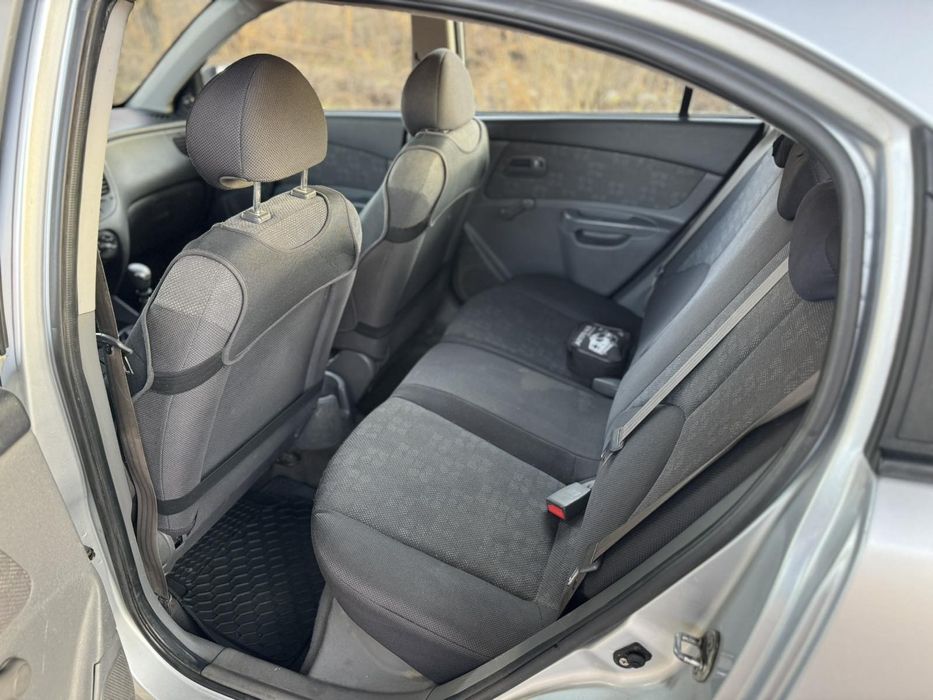 Продам Кия Рио 2007 год