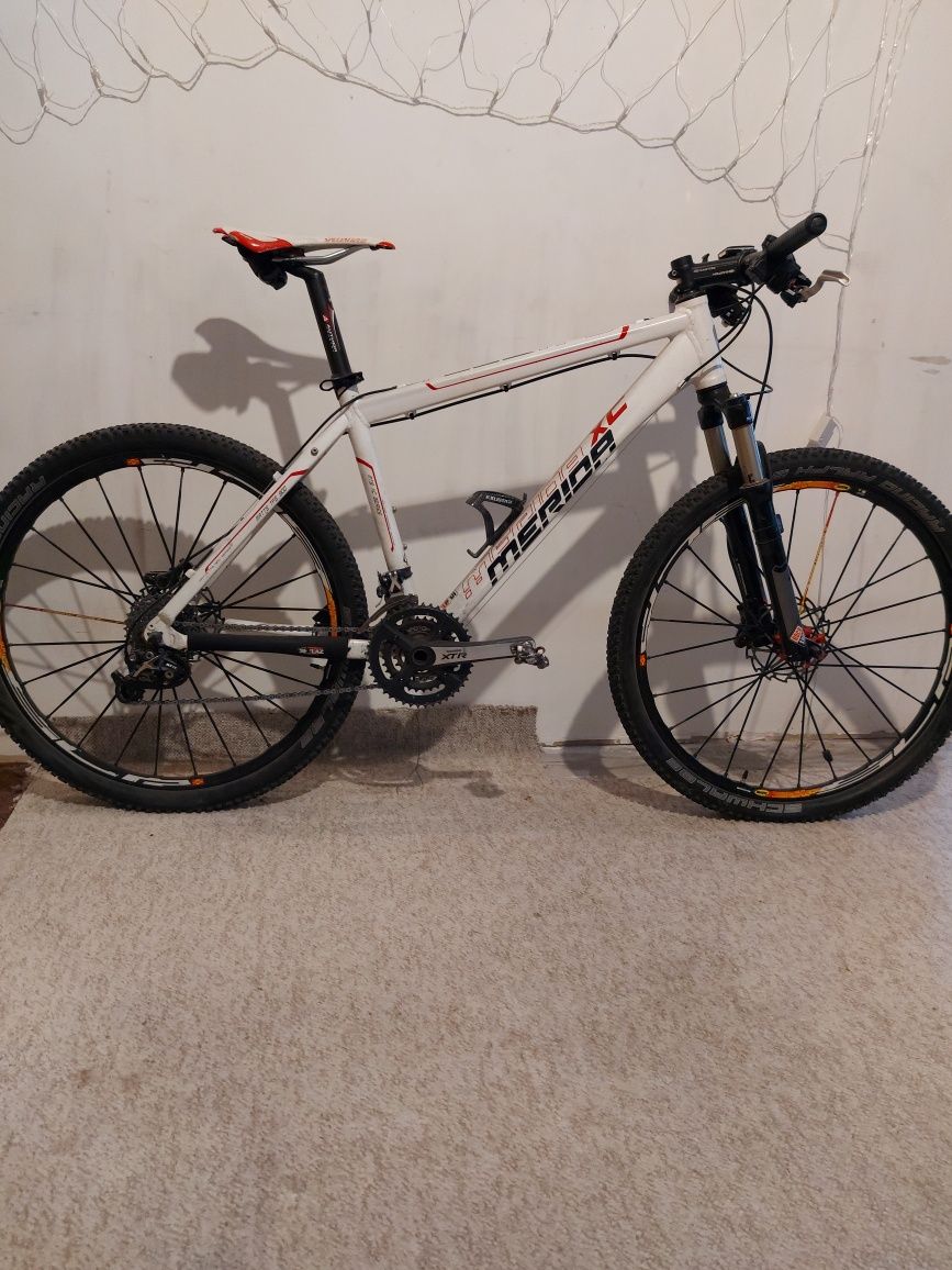 Велосипед на 26" колёсах.