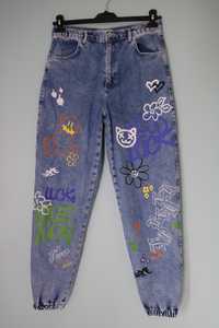 Jeansy jogger w grafiti