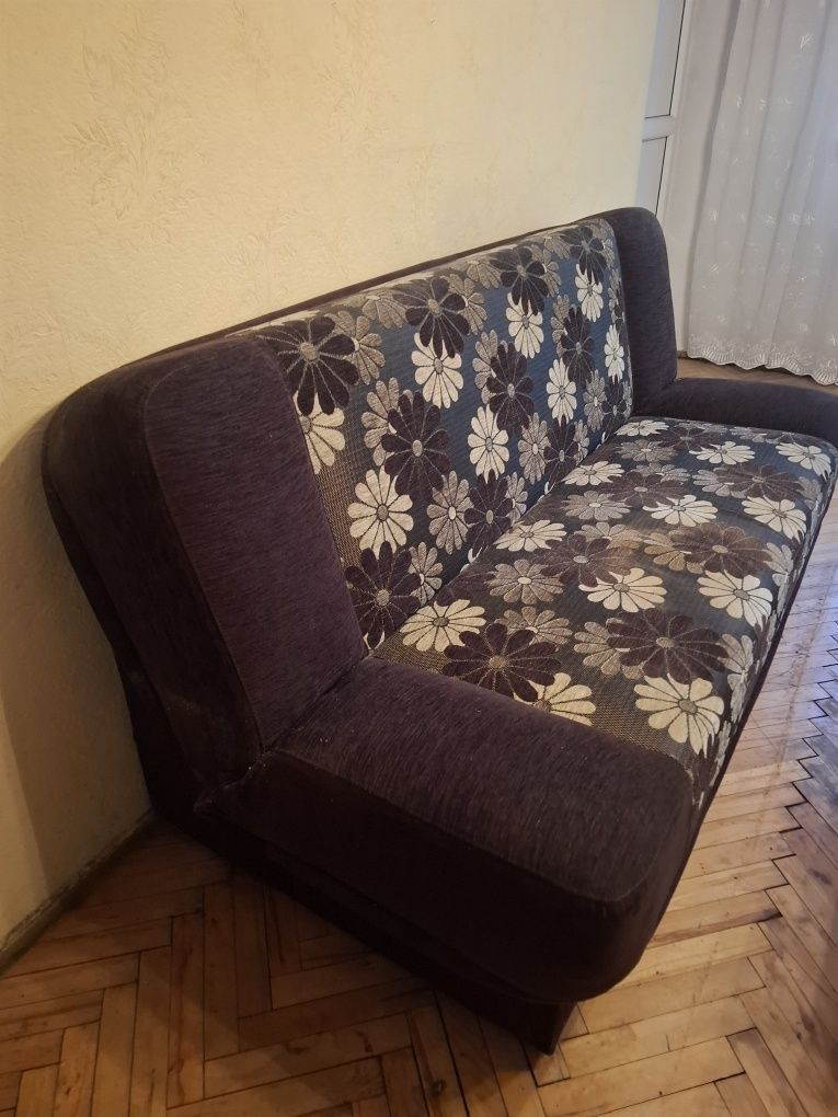 Wersalka brązowa