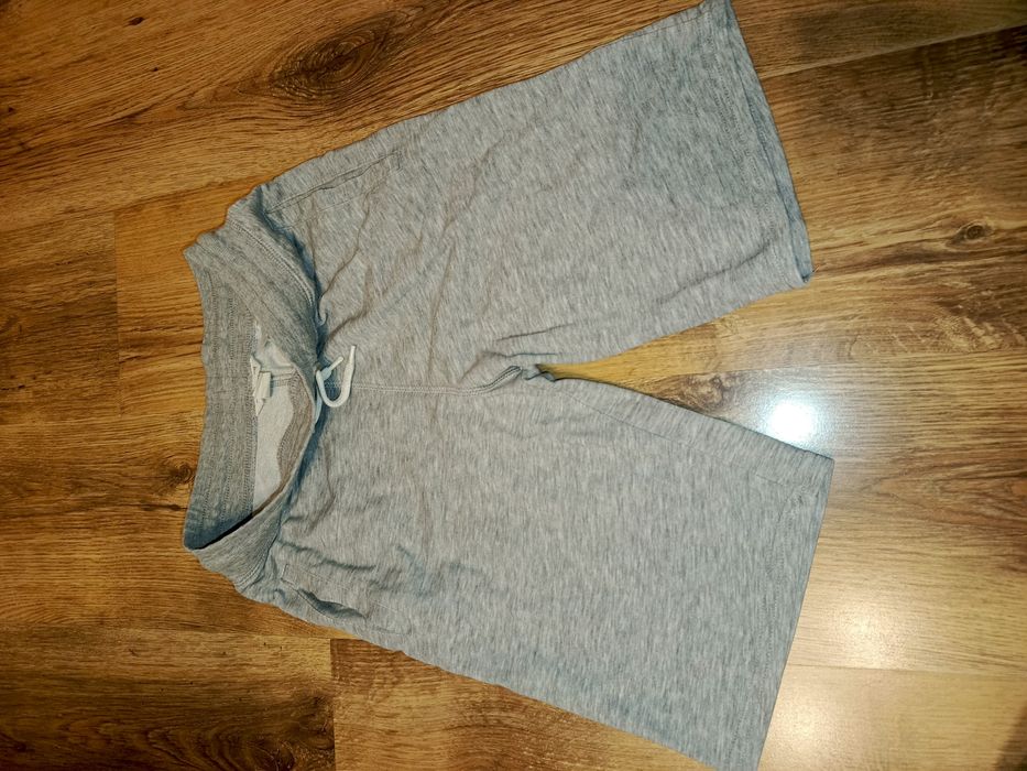 Krótkie spodenki H&M