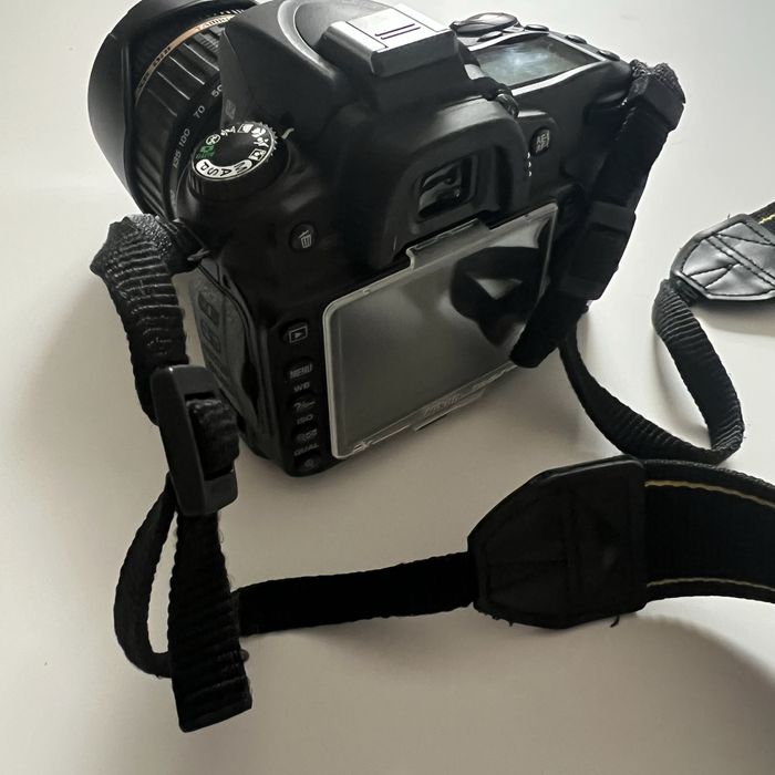 Aparat Nikon D90 obiektyw 18-105 VR