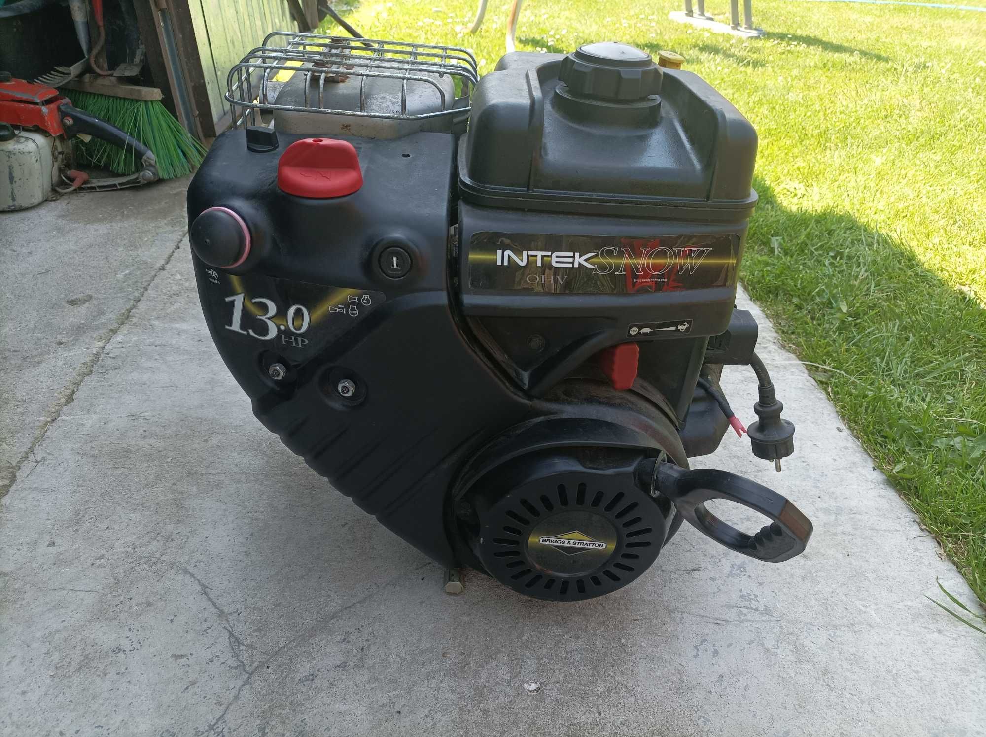 Silnik Briggs&stratton 13hp poziomy wał