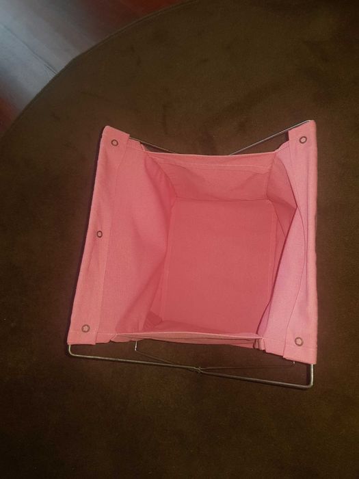 Porta-Revistas Rosa Criança