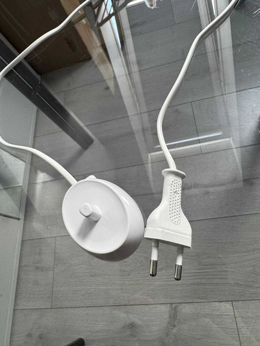 Ładowarka do szczoteczki Brown 3757