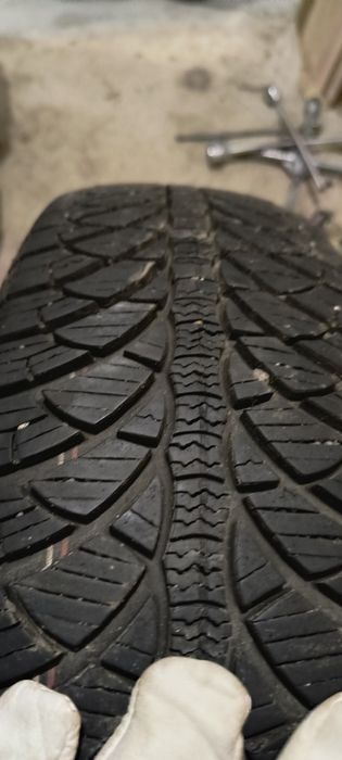 Opony zimowe 185/65r15 cena za 2szt