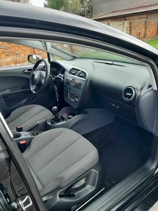 Seat Leon 2007r 16 MPI 102KM Klimatronic Grzane fot 177000km z Niemiec