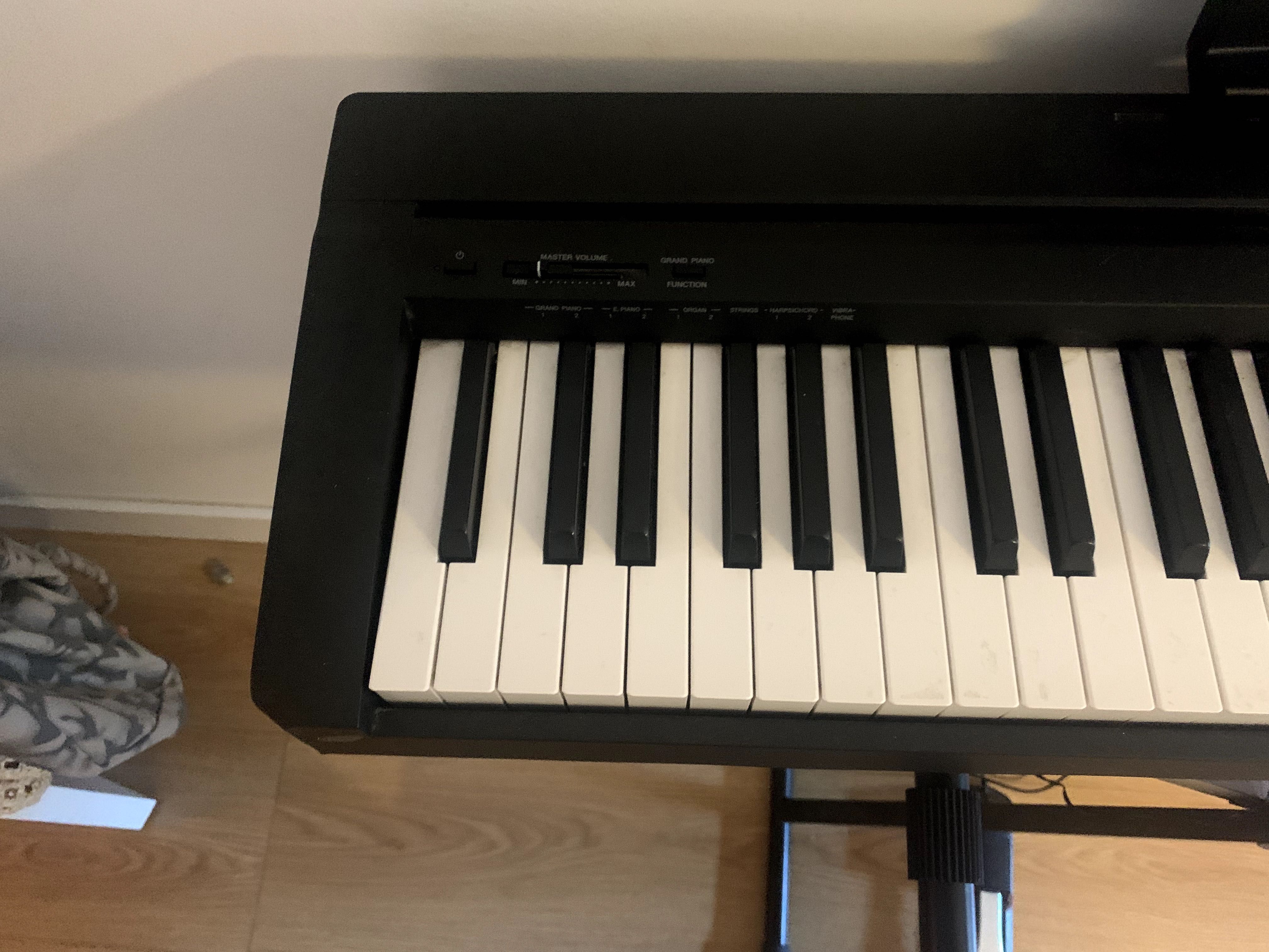 Piano Digital Yamaha P45 - piano para aulas