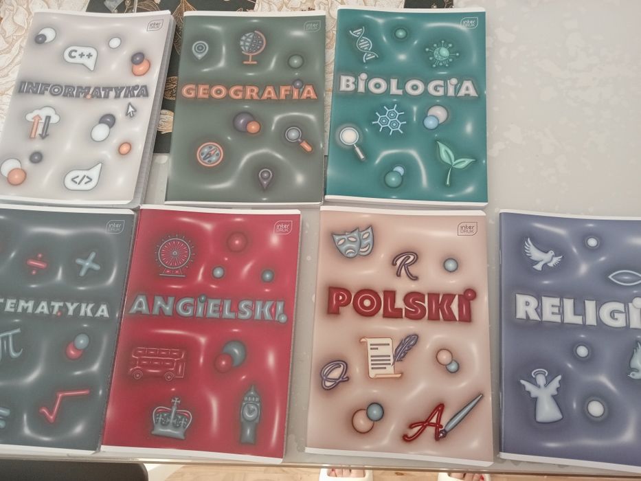 Zestaw 7 zeszytów tematycznych 60 kartek