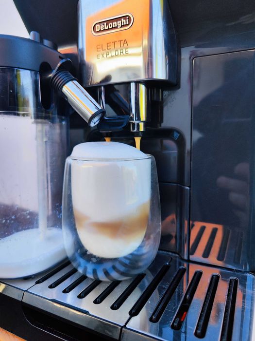 Кавомашина кофемашина Delonghi Eletta Explore ECAM 450.65