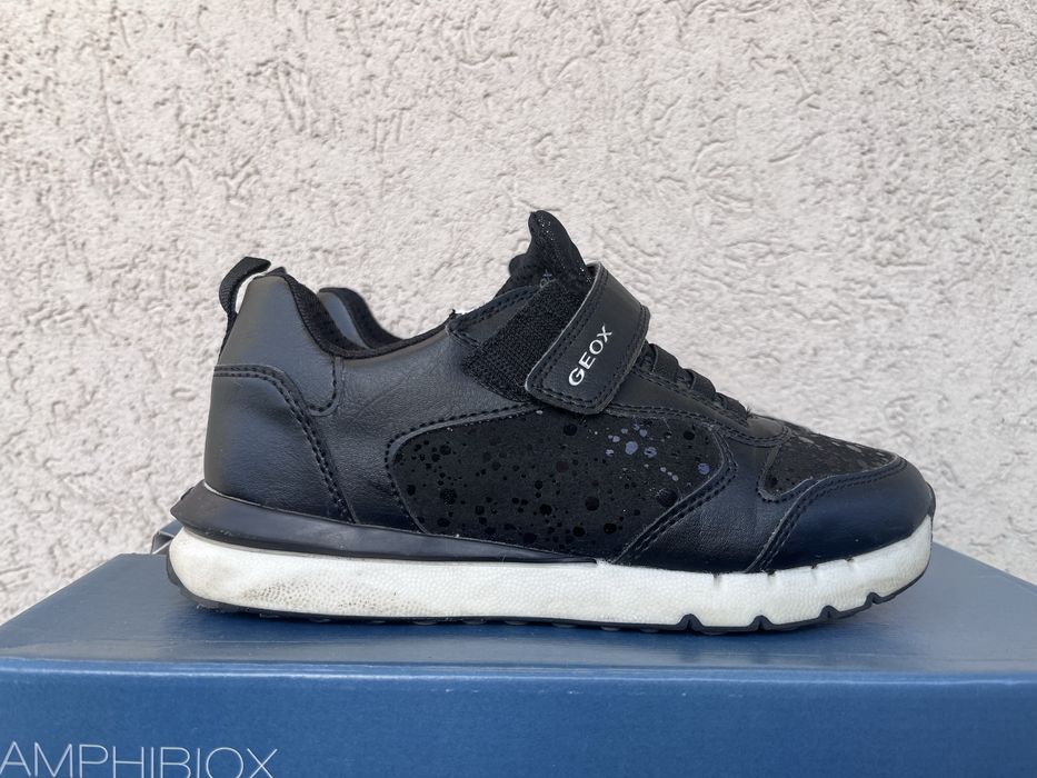 Кросівки    Geox