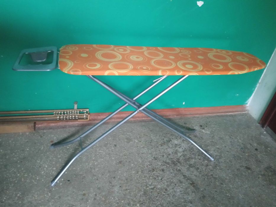 Стіл для прасування.