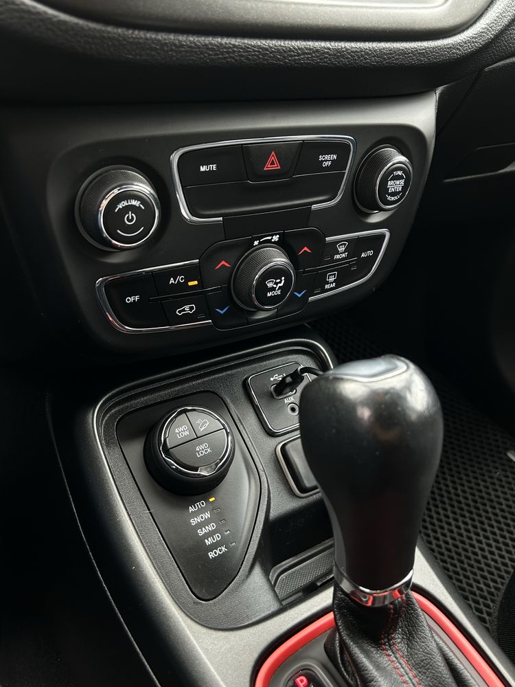 Прожам Jeep Compass 2020 в гарному стані