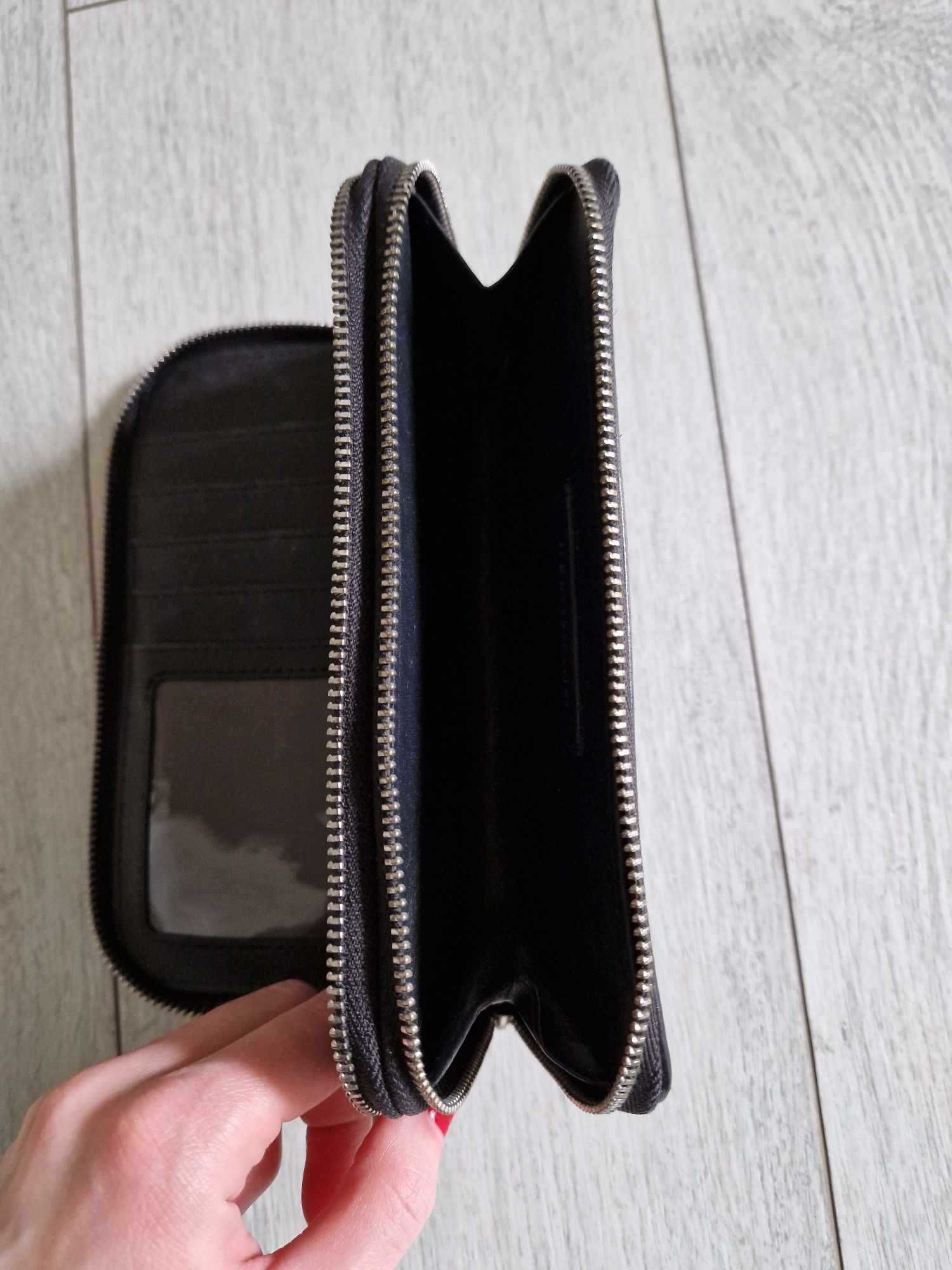 Reserved portfel czarny duży
