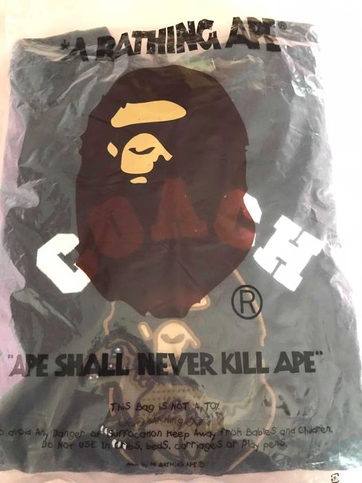 Hoodie novo ainda com etiqueta da Coach Bape