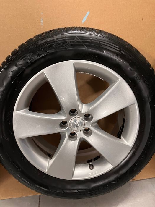 Oryginalne koła zimowe SUBARU 17 cali.