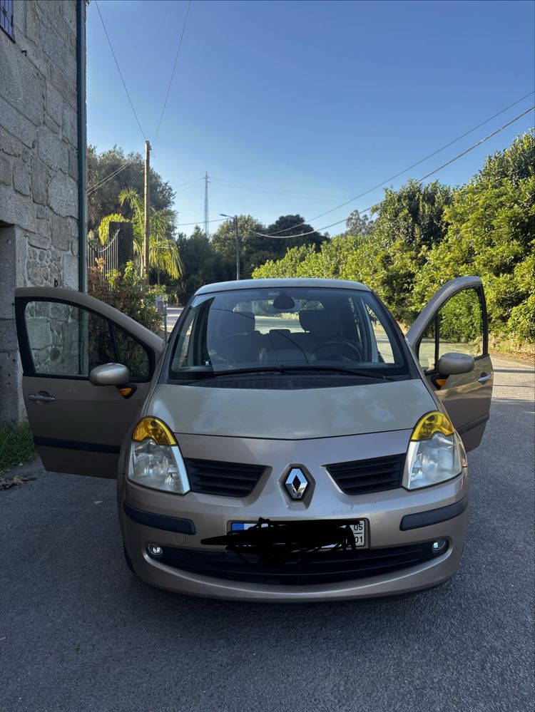 Carro Renaut Modus
