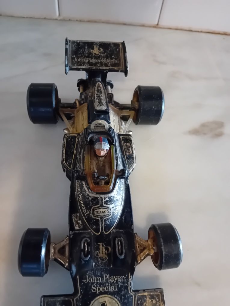 Miniatura Lótus F1 John Player Special