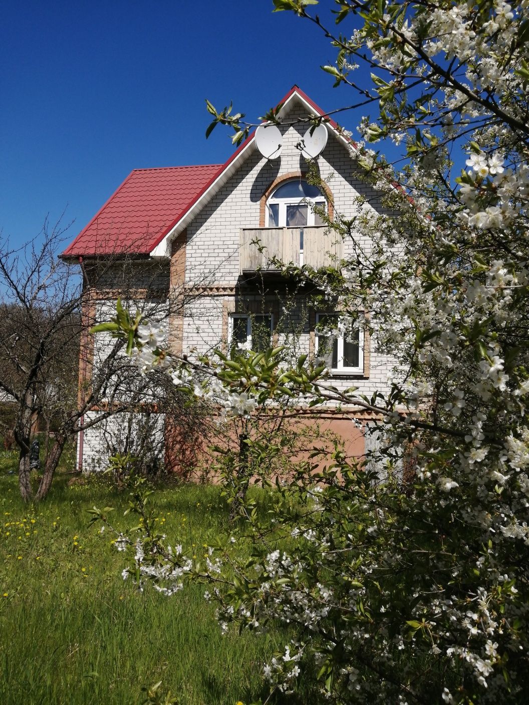 Затишний будинок в 10 хв від Києва